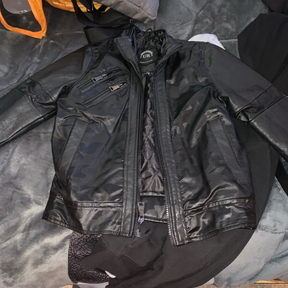 Urban republic boys size 7 fake leather jacket great condition!